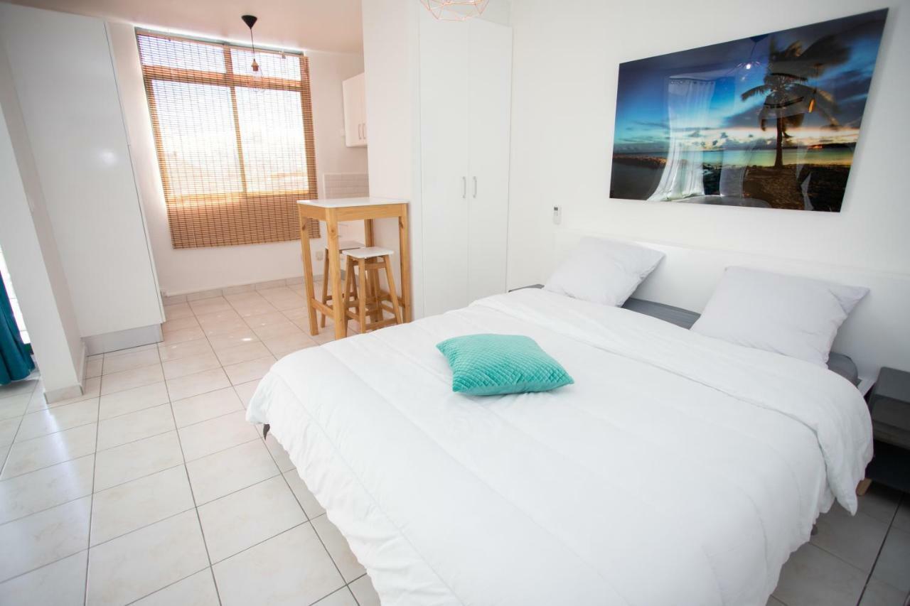 Boulevard Legitimus Pointe-a-Pitre  Luaran gambar